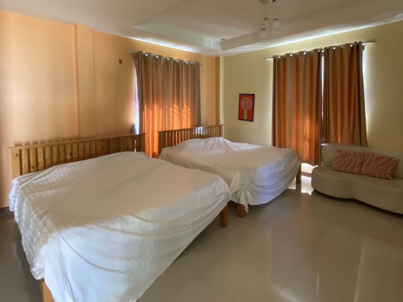 ภาพบ้านสีส้ม (ORANGE HOUSE) – รีสอร์ทชัยภูมิ เดอะพีค