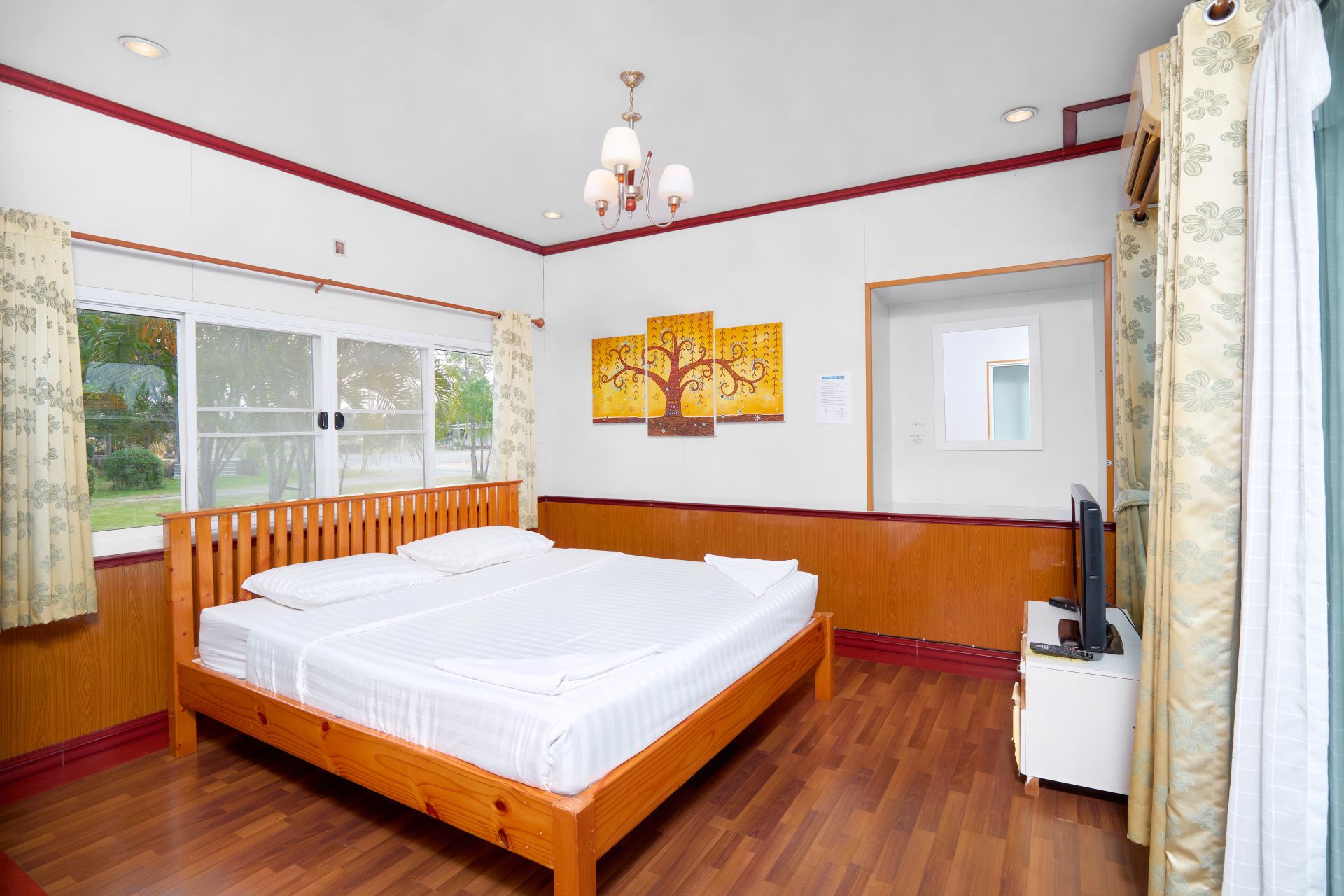 ภาพYellow House - บ้านสีเหลือง – รีสอร์ทชัยภูมิ เดอะพีค