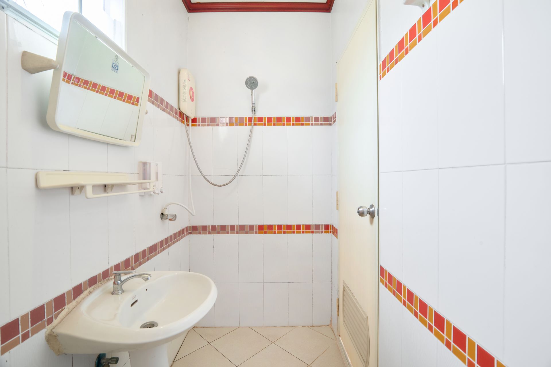 ภาพYellow House - บ้านสีเหลือง – รีสอร์ทชัยภูมิ เดอะพีค