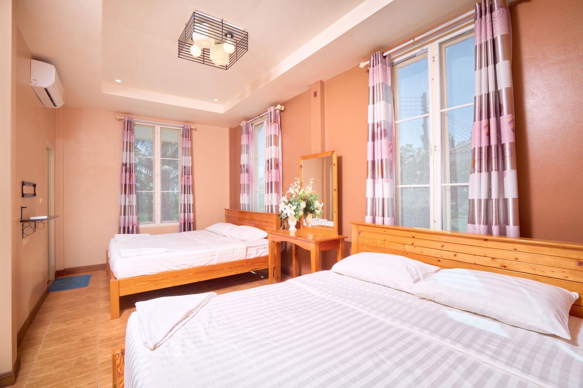 ภาพCream House - บ้านสีครีม – รีสอร์ทชัยภูมิ เดอะพีค