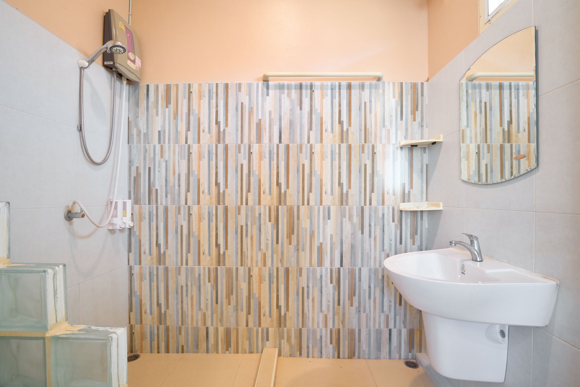 ภาพCream House - บ้านสีครีม – รีสอร์ทชัยภูมิ เดอะพีค