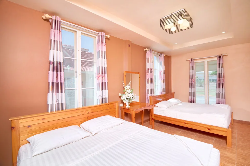 Cream House - บ้านสีครีม