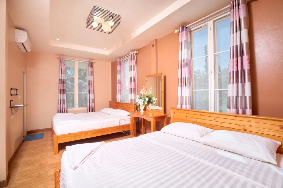 Cream House - บ้านสีครีม