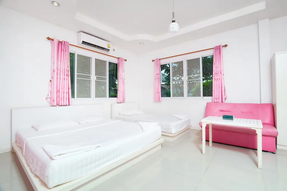 Pink House - บ้านชมพู